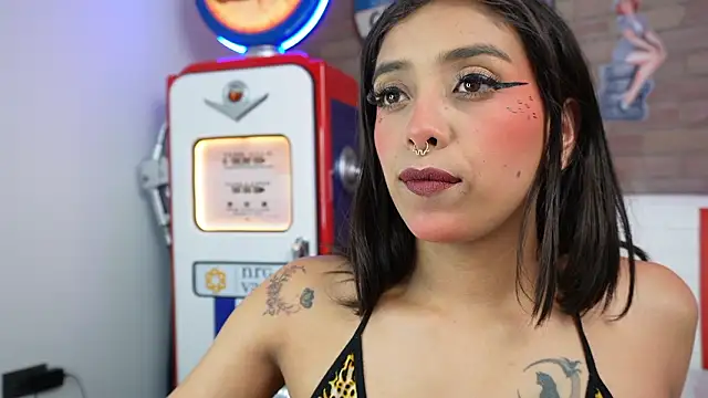 miss collins online show from 4, 3, 2026