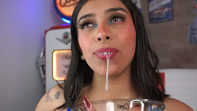 miss collins online show from 11, 4, 2026