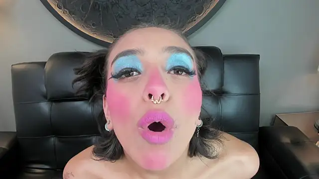 miss collins online show from 18, 2, 2025