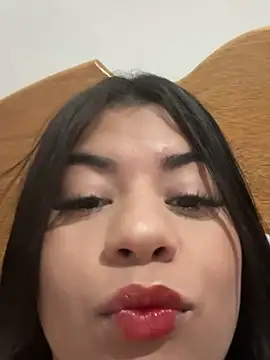 Snapshot of Jhullyfonseca chatting on 3, 10, 2025 Jhullyfonseca online show from 3, 10, 2025