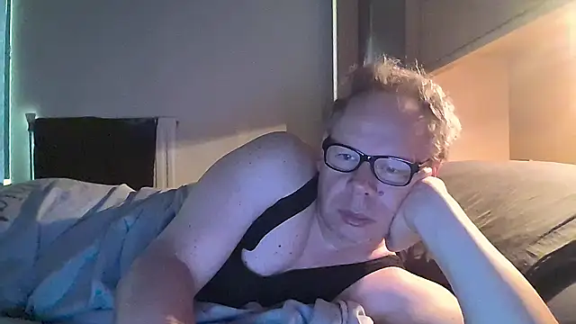Snapshot of kinkyslet8 chatting on 22, 9, 2025 kinkyslet8 online show from 22, 9, 2025