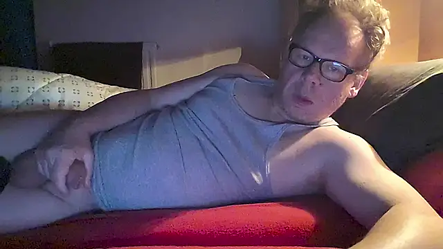 Snapshot of kinkyslet8 chatting on 22, 12, 2025 kinkyslet8 online show from 22, 12, 2025