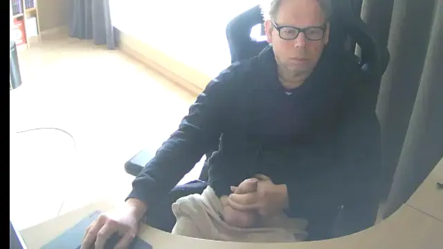 Snapshot of kinkyslet8 chatting on 29, 3, 2026 kinkyslet8 online show from 29, 3, 2026