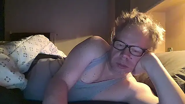 Snapshot of kinkyslet8 chatting on 9, 1, 2026 kinkyslet8 online show from 9, 1, 2026