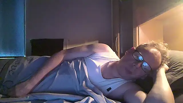 Snapshot of kinkyslet8 chatting on 21, 9, 2025 kinkyslet8 online show from 21, 9, 2025