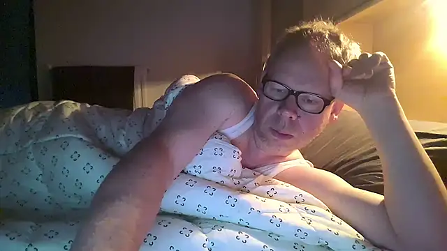 Snapshot of kinkyslet8 chatting on 18, 11, 2025 kinkyslet8 online show from 18, 11, 2025