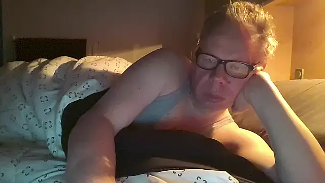 Snapshot of kinkyslet8 chatting on 21, 2, 2026 kinkyslet8 online show from 21, 2, 2026