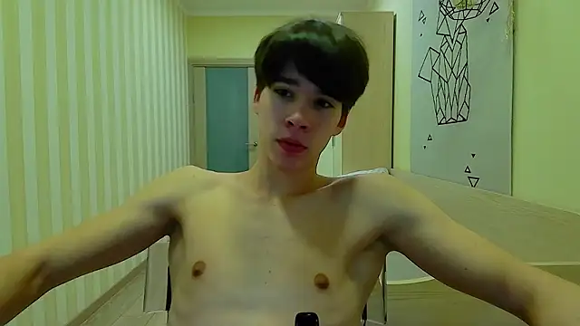 Snapshot of gayGamogey chatting on 2, 12, 2024 gayGamogey online show from 2, 12, 2024