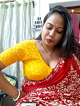 DREAM GIRL-30 online show from 6, 3, 2025