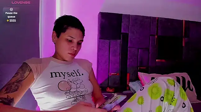 Charlee pink online show from 21, 3, 2025