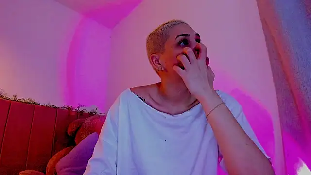 Charlee pink online show from 20, 4, 2026