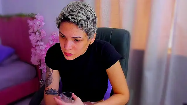 Charlee pink online show from 19, 11, 2025