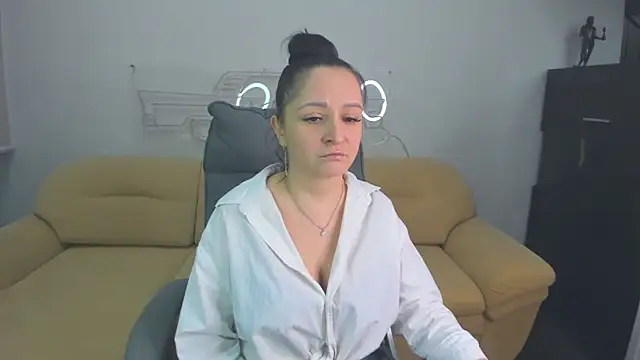 AngellLika online show from 12, 2, 2026