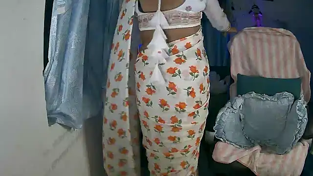 Cute-Tara online show from 9, 11, 2025