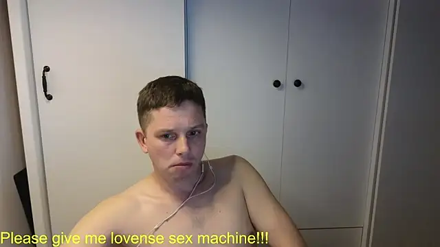 Snapshot of BigL0ve chatting on 3, 6, 2026 BigL0ve online show from 3, 6, 2026