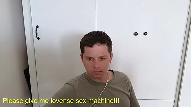 Snapshot of BigL0ve chatting on 9, 5, 2026 BigL0ve online show from 9, 5, 2026