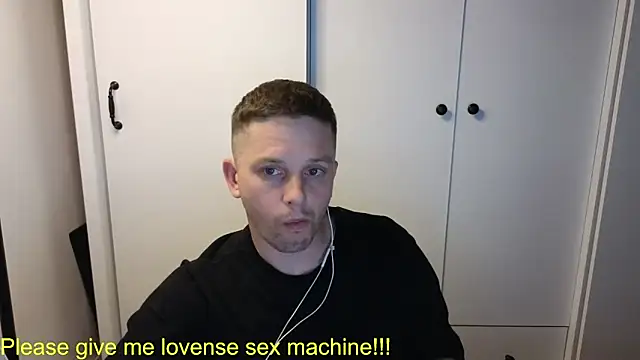 Snapshot of BigL0ve chatting on 20, 5, 2026 BigL0ve online show from 20, 5, 2026