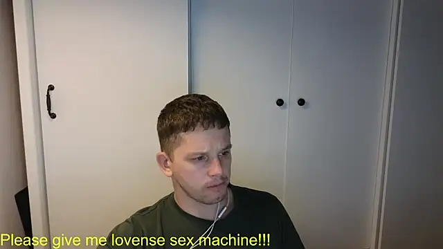 Snapshot of BigL0ve chatting on 7, 6, 2026 BigL0ve online show from 7, 6, 2026