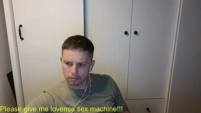 Snapshot of BigL0ve chatting on 22, 5, 2026 BigL0ve online show from 22, 5, 2026