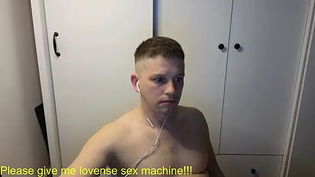 Snapshot of BigL0ve chatting on 17, 5, 2026 BigL0ve online show from 17, 5, 2026