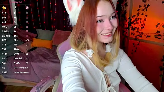 ElswythCovil online show from 6, 6, 2026