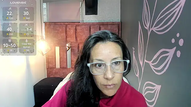 Abrillee1 online show from 10, 11, 2025