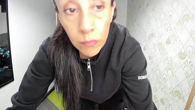 Abrillee1 online show from 14, 3, 2025