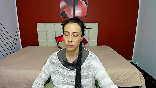 Abrillee1 online show from 20, 2, 2025