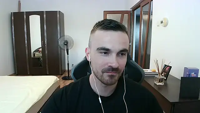 Snapshot of mu5clemania2 chatting on 5, 7, 2026 mu5clemania2 online show from 5, 7, 2026