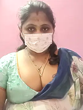 Snapshot of rithikka chatting on 20, 11, 2025 rithikka online show from 20, 11, 2025