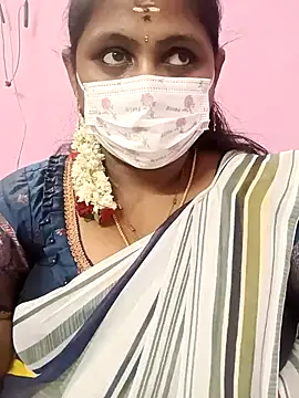 Snapshot of rithikka chatting on 24, 11, 2025 rithikka online show from 24, 11, 2025