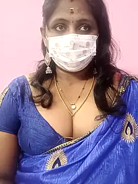 Snapshot of rithikka chatting on 27, 11, 2025 rithikka online show from 27, 11, 2025