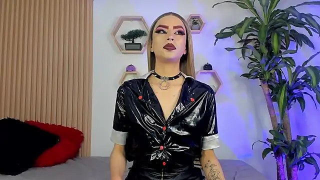 Snapshot of BrianaSchafer chatting on 4, 11, 2025 BrianaSchafer online show from 4, 11, 2025