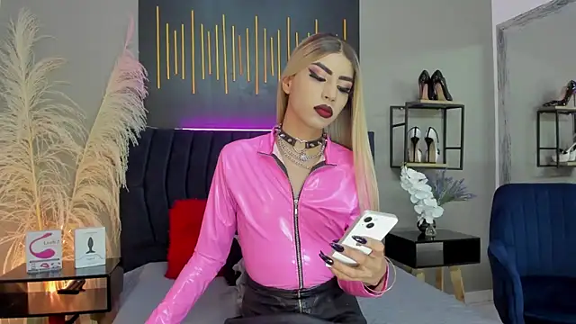 BrianaSchafer online show from 10, 2, 2025