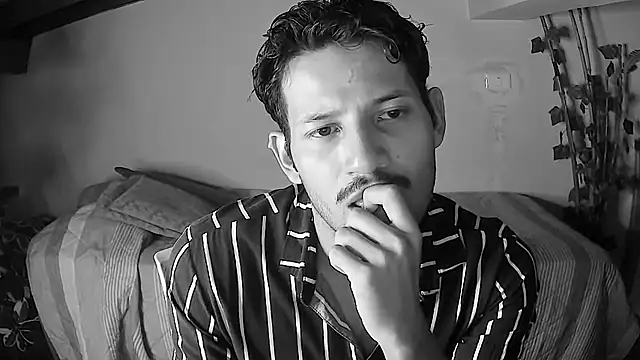 Nicholasrodrii online show from 20, 6, 2026