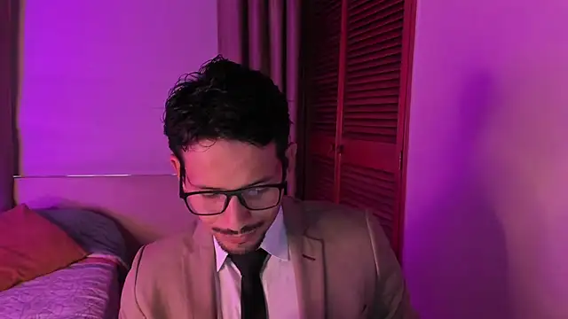 Nicholasrodrii online show from 18, 2, 2026