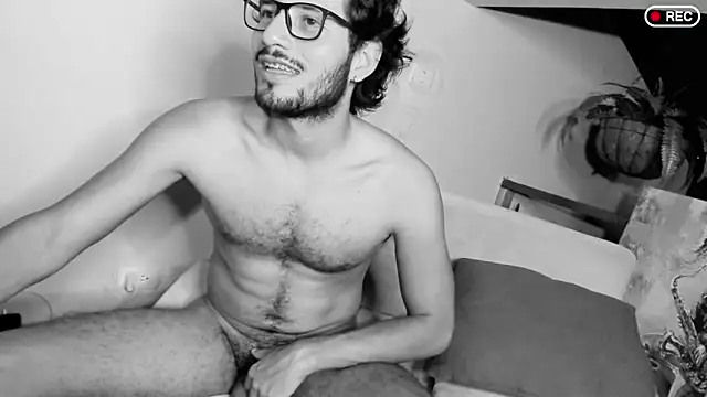 Nicholasrodrii online show from 18, 3, 2025