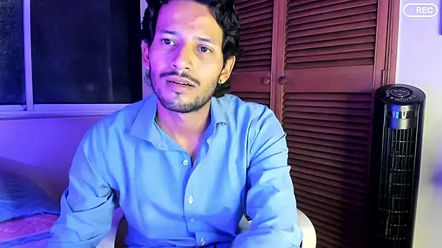 Nicholasrodrii online show from 21, 9, 2025