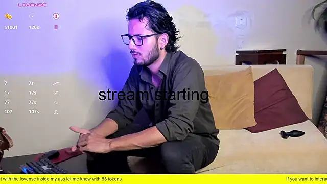 Nicholasrodrii online show from 9, 2, 2025