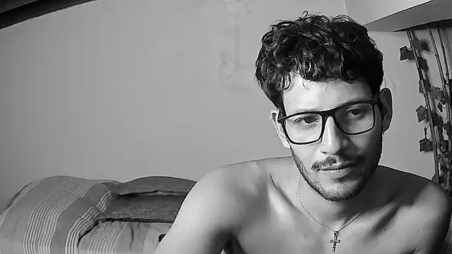 Nicholasrodrii online show from 25, 6, 2026