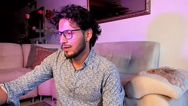 Nicholasrodrii online show from 30, 1, 2025