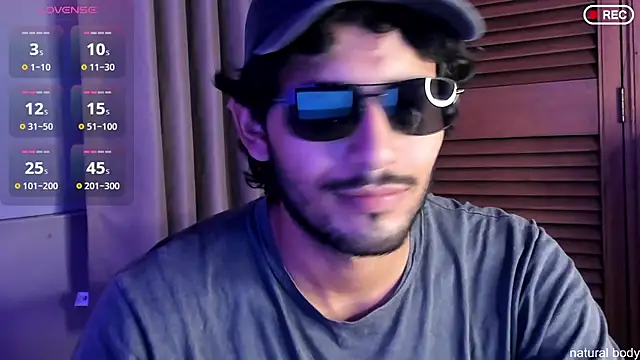 Nicholasrodrii online show from 23, 10, 2025