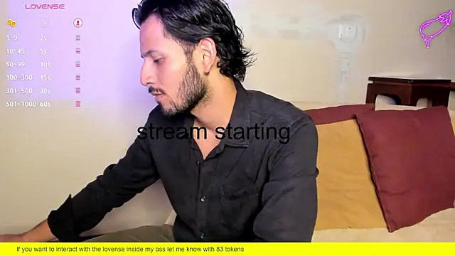 Nicholasrodrii online show from 12, 2, 2025