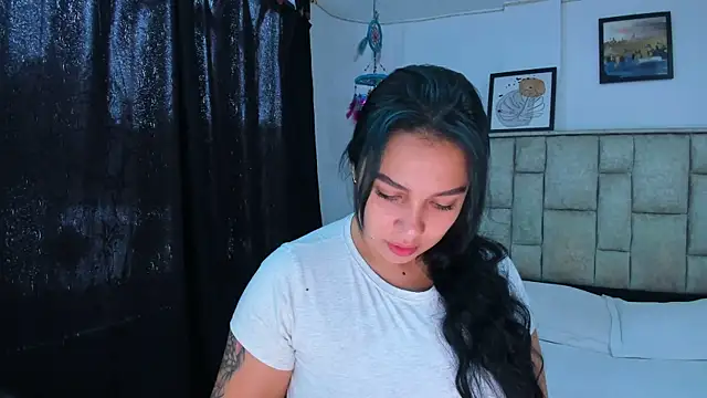 brianaGuzman online show from 30, 5, 2026