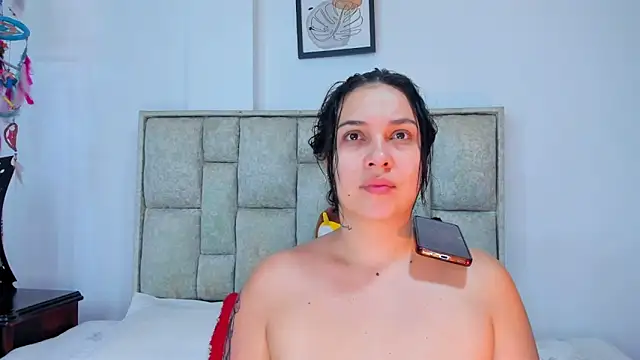 brianaGuzman online show from 26, 3, 2026