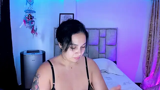 Snapshot of brianaGuzman chatting on 17, 6, 2026 brianaGuzman online show from 17, 6, 2026