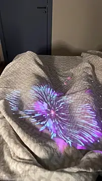 Snapshot of FEIYU001 chatting on 27, 11, 2025 FEIYU001 online show from 27, 11, 2025