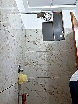 aaliya bhattt online show from 4, 3, 2026