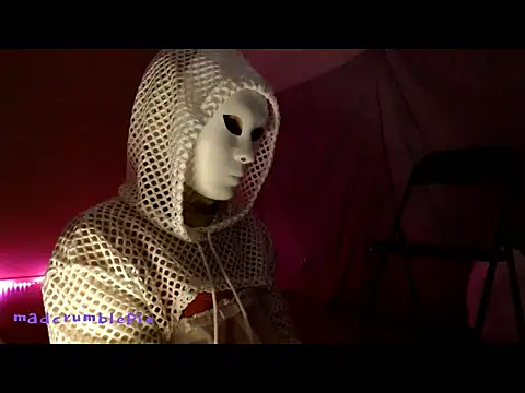 madcrumblepie online show from 10, 9, 2025