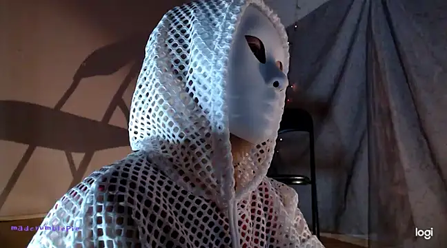 madcrumblepie online show from 13, 12, 2024